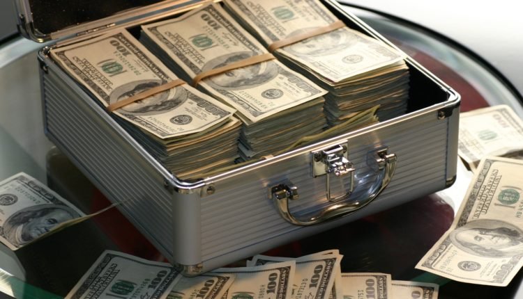 Dividends Aristocrats (Aristocratas dos Dividendos) distribuem dividendos crescentes há, pelo menos, 25 anos.